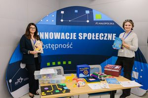 Może być zdjęciem przedstawiającym tekst